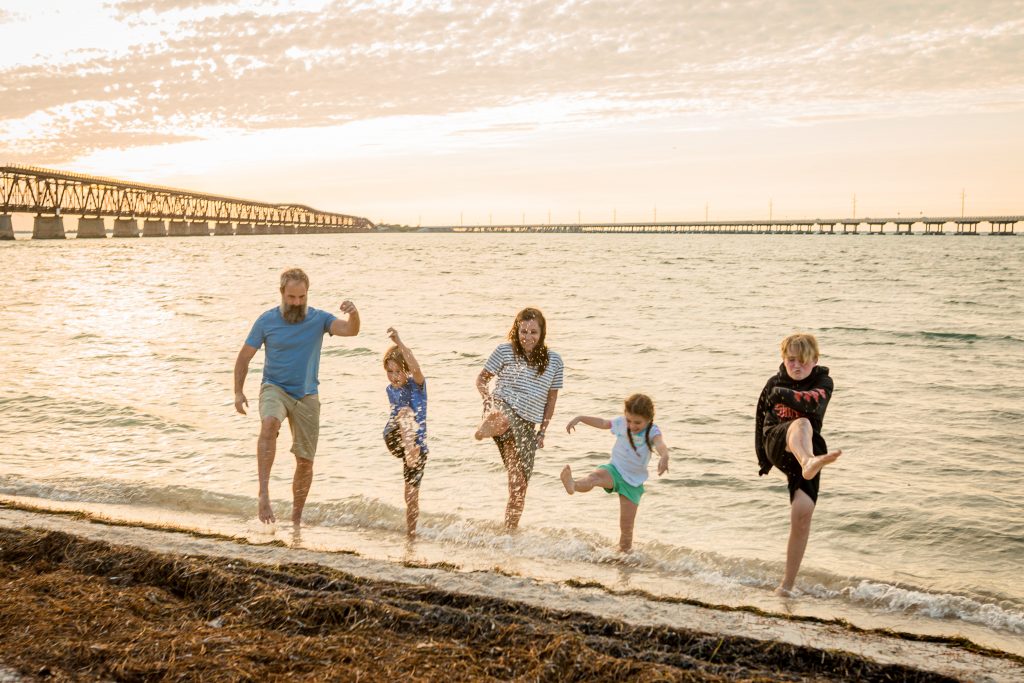 Family Splashing at the Keys